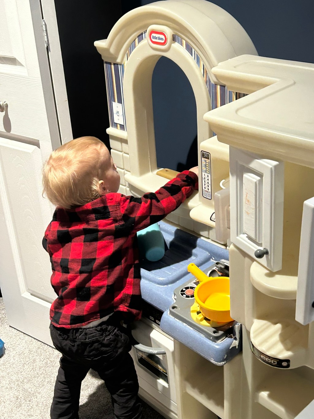 EPISODE 76.                          IT IS A VINTAGE KITCHEN. 